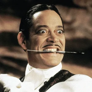 Raul Julia