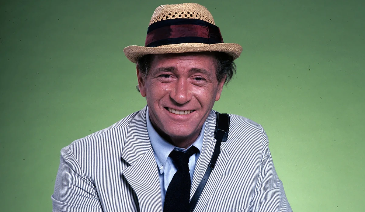 Darren McGavin as Carl Kolchak in The Night Stalker