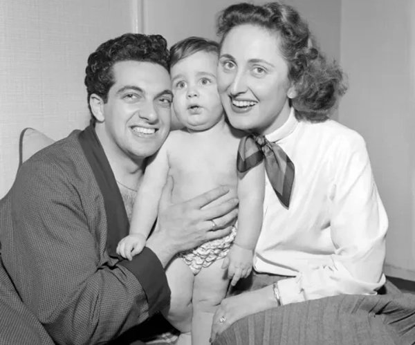 Frankie Vaughan with his wife Stella and their baby son David