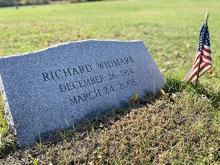 Richard Widmark grave